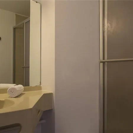 Otel Og Amys Tarbes Sud